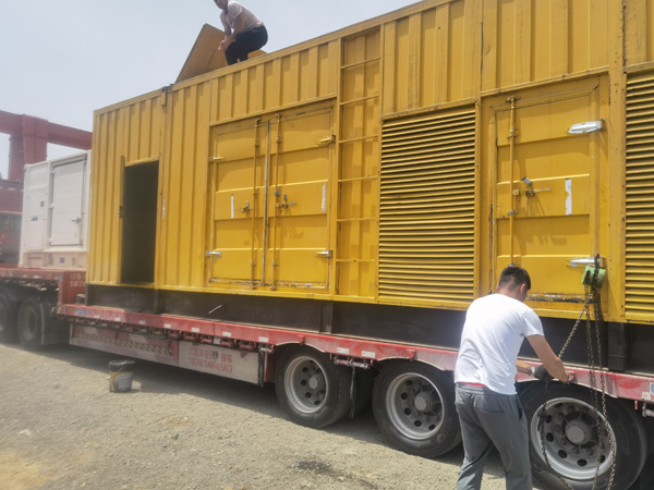 锡林郭勒除了负载情况和发动机维护，还有哪些因素会影响 200kw 柴油发电机的油耗？