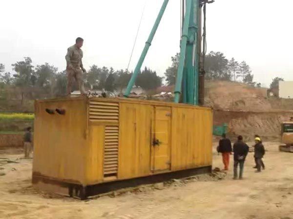 锡林郭勒如何判断水冷式机油散热器密封件是否需要更换？